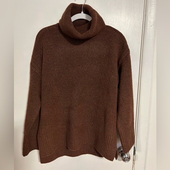 Brown Turtleneck - Picture 1 of 4